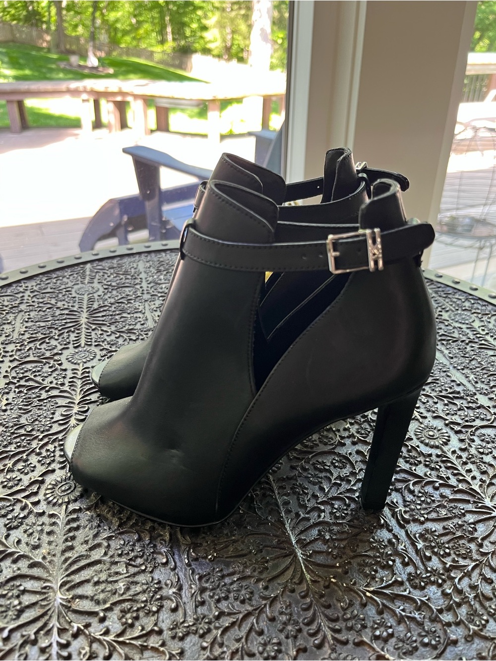 MICHAEL KORS LAWSON OPEN TOE ANKLE BOOTIES IN BLAXK 6 - Picture 5 of 10